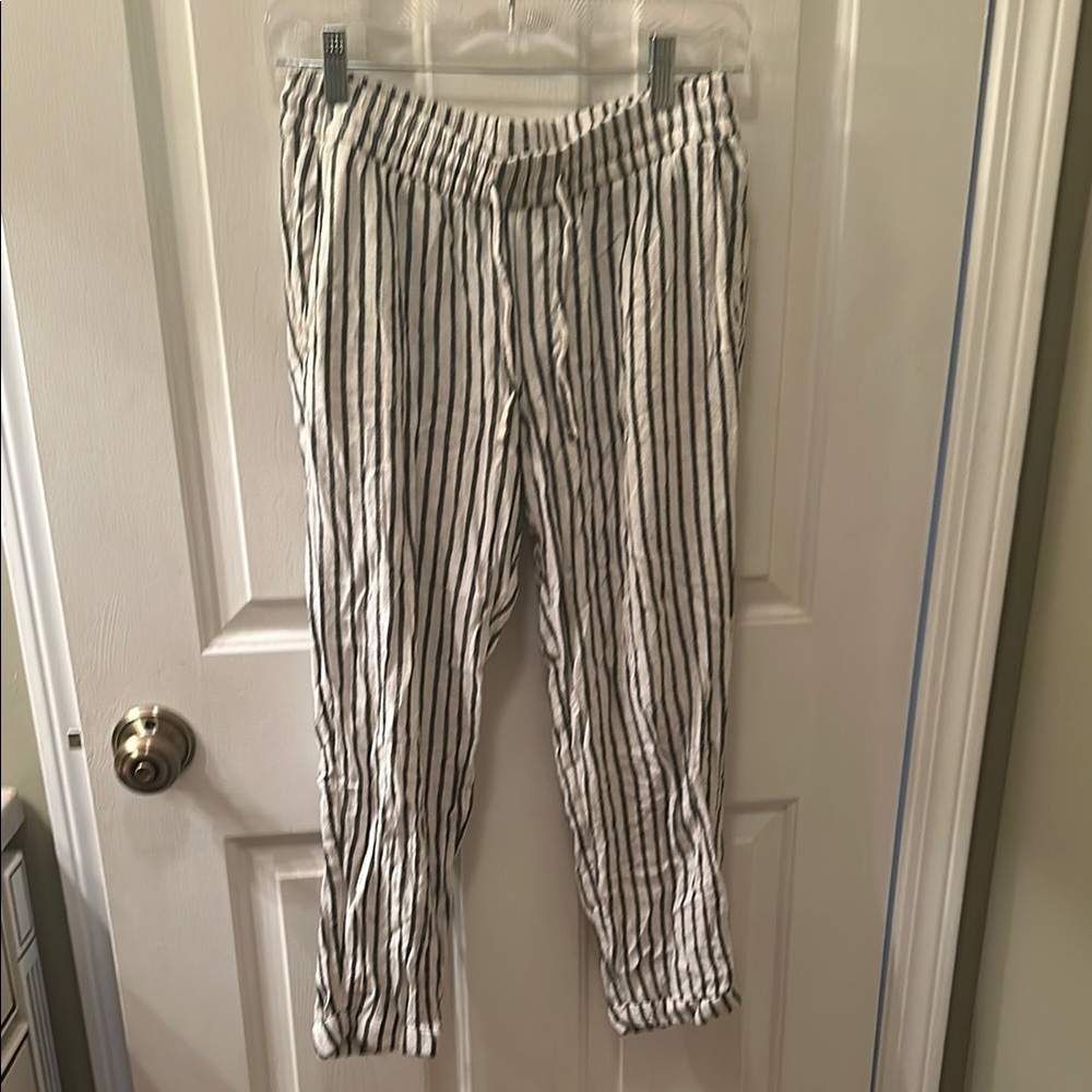 Striped Black and White linen capris